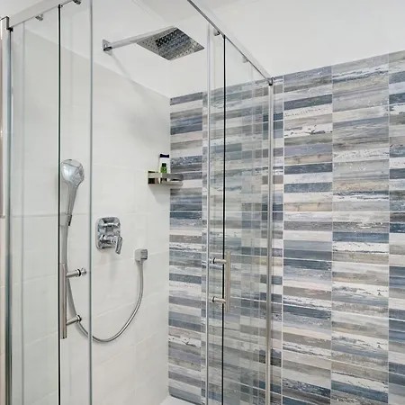 Glamour 2 Apartman *